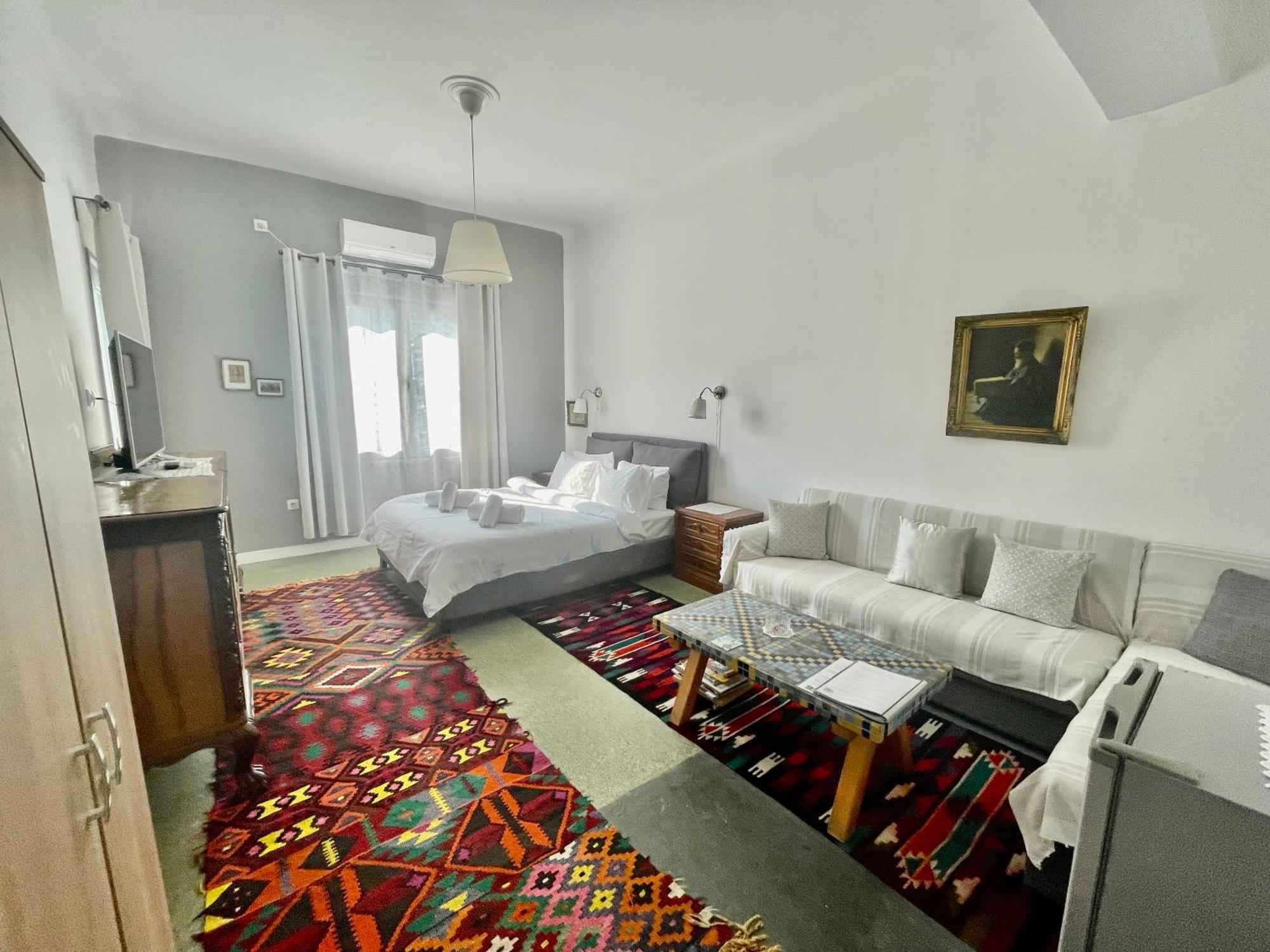 A Litte Taste Of Home Guest House Atene Esterno foto